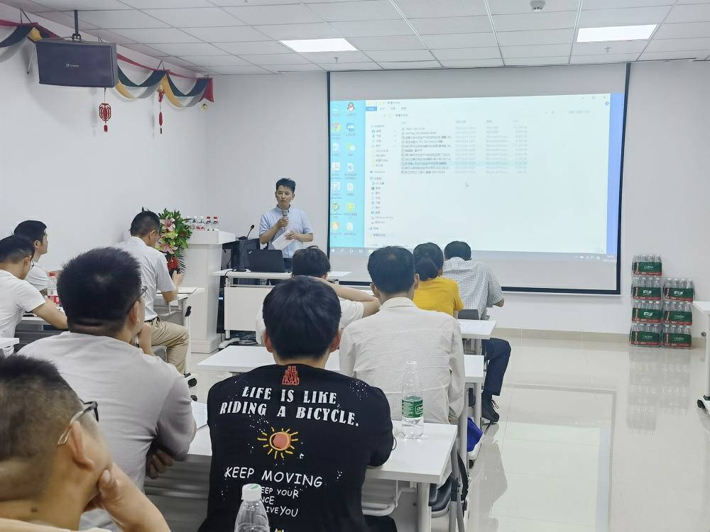 1625468117.jpg 亚星手机版在线登入-亚星(中国)药业技术交流会 (3) - 副本.jpg